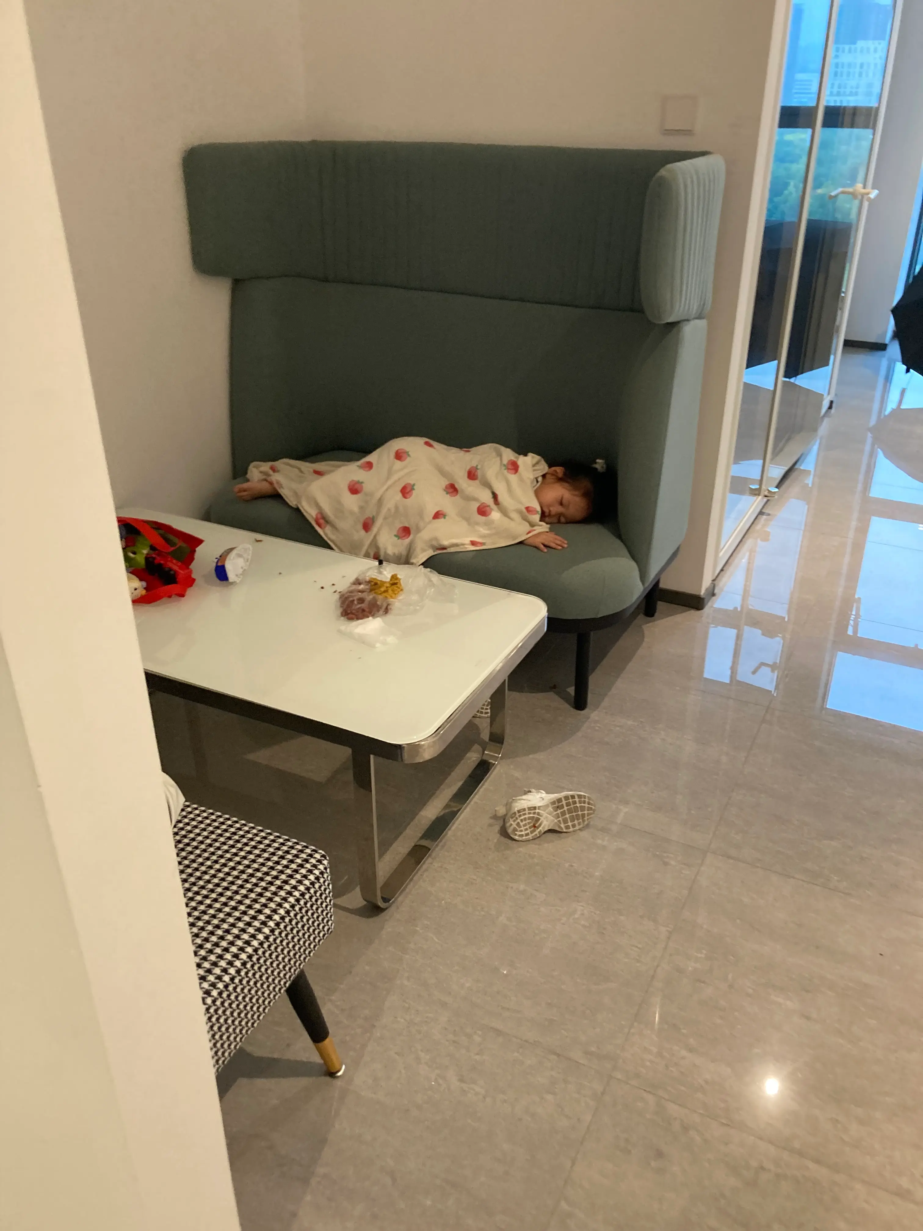 玩一会睡着了，很棒。